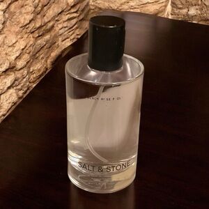 Salt & Stone Black Rose & Oud Scent π₯ Body Mist Spray 3.4 fl oz. Unisex